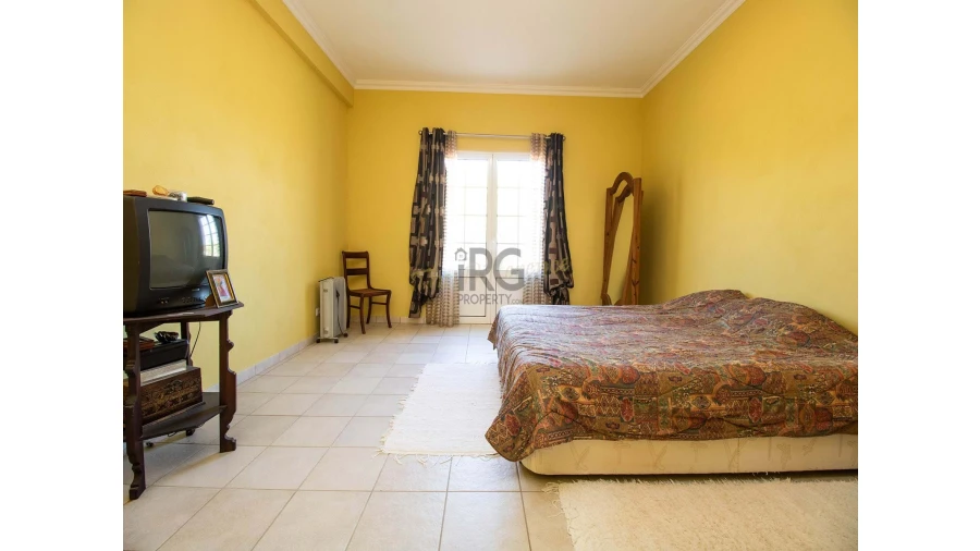 Moradia T3 para Venda em Quarteira Foto 5