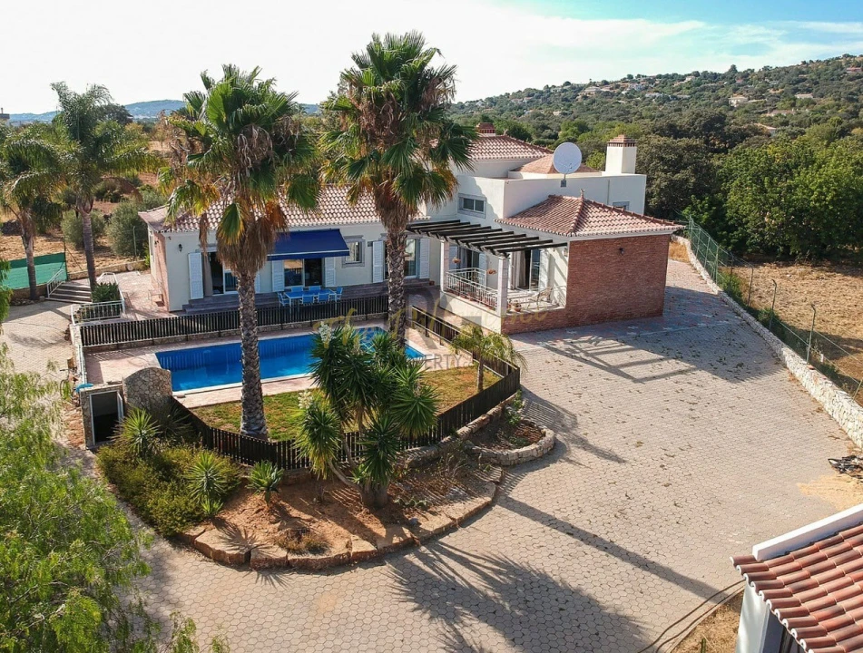 Moradia T4 para Venda em São Brás de Alportel Foto 5