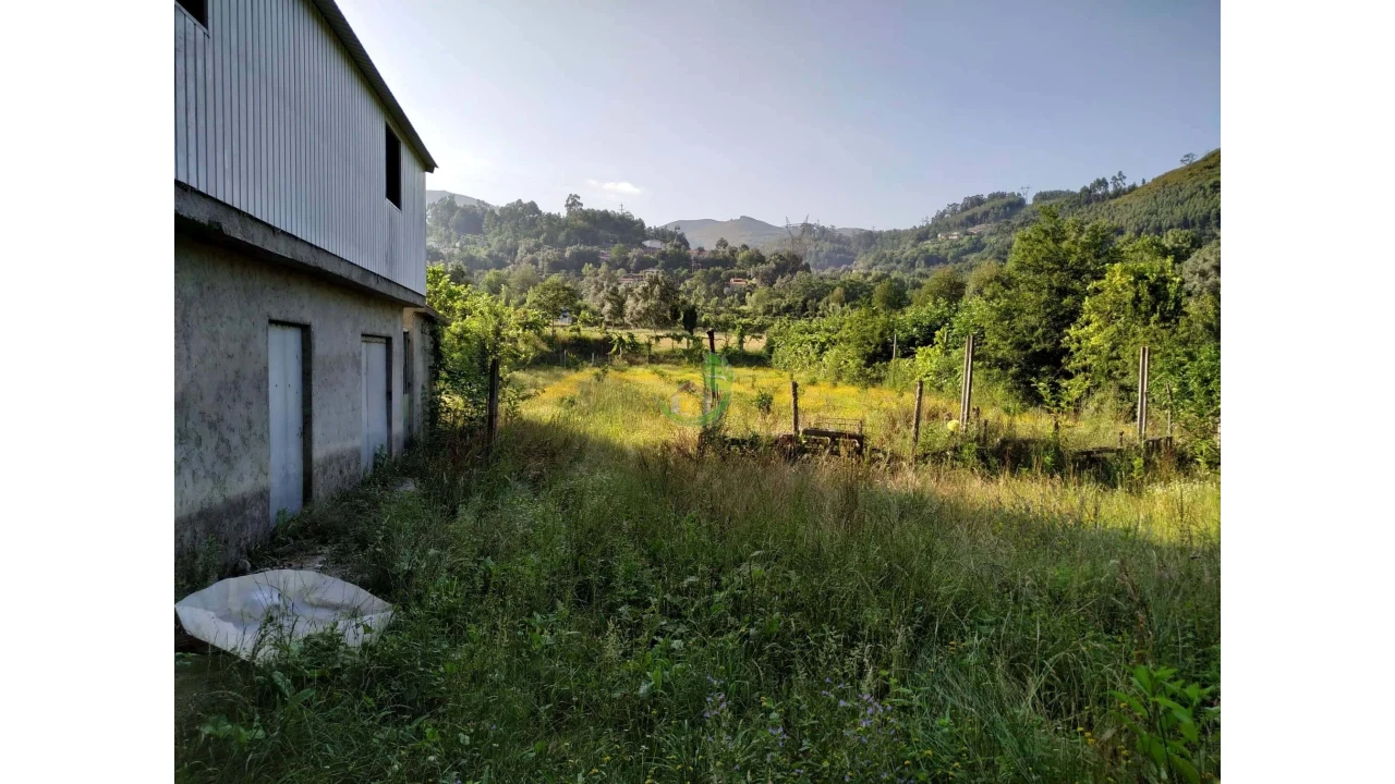 Terreno para Venda em Valbom (São Pedro), Passô e Valbom (São Martinho) Foto 3