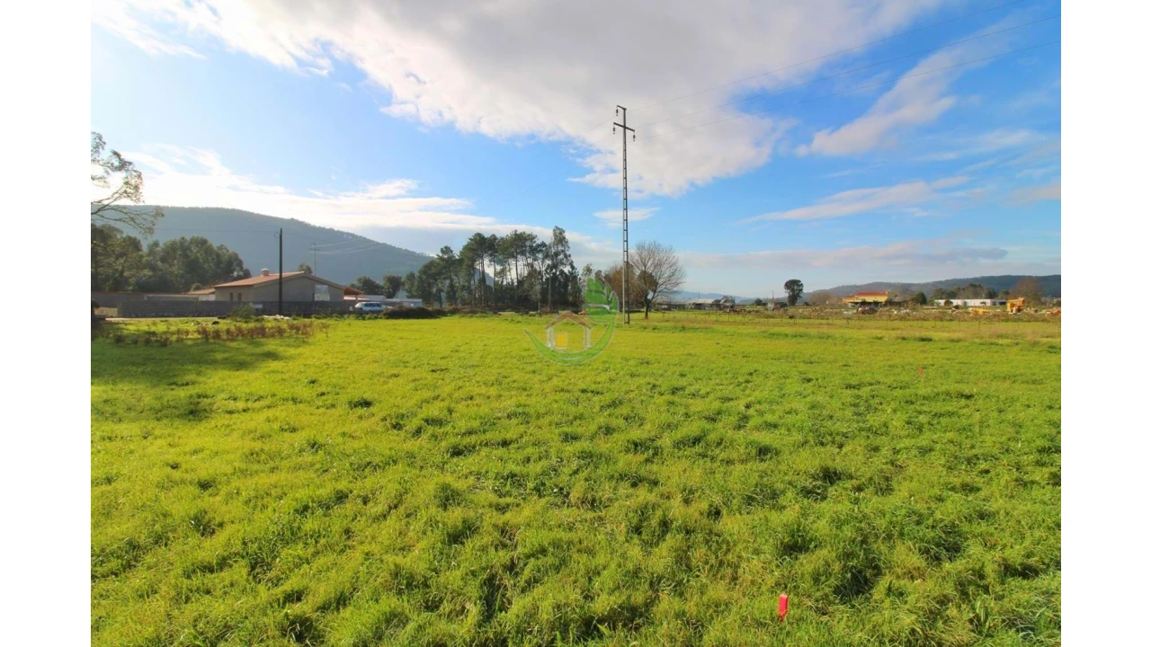Terreno para Venda em Vilar de Mouros Foto 3