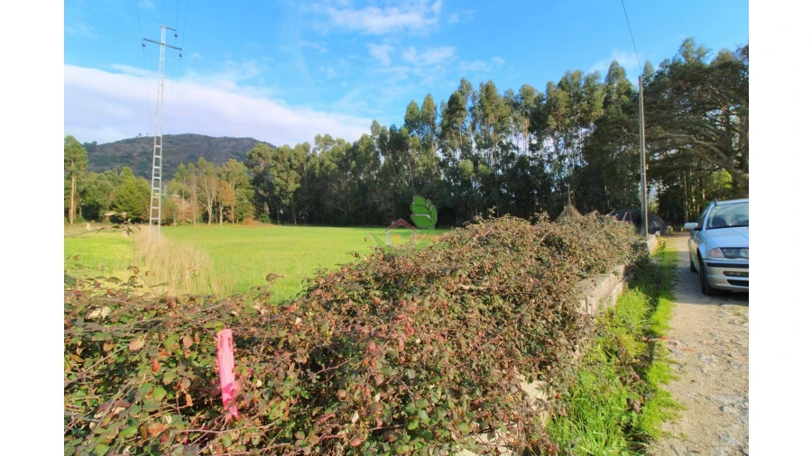 Terreno para Venda em Vilar de Mouros Foto 4