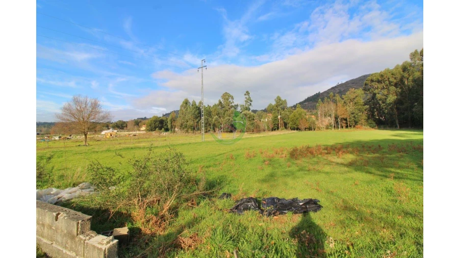 Terreno para Venda em Vilar de Mouros Foto 1