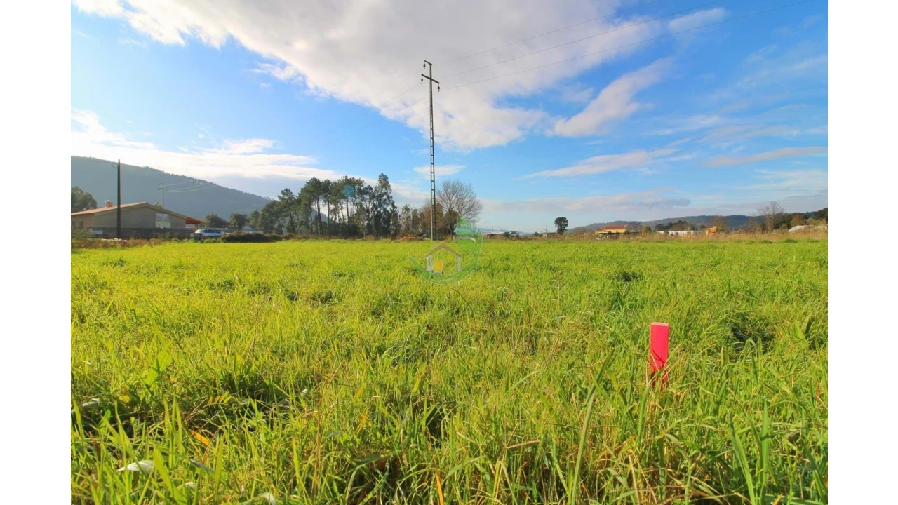 Terreno para Venda em Vilar de Mouros Foto 2