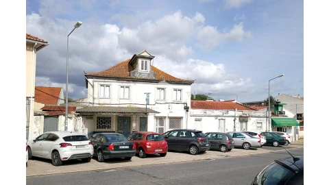 Prédio para Venda em Loures