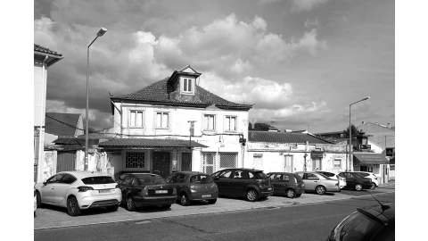 Prédio para Venda em Loures