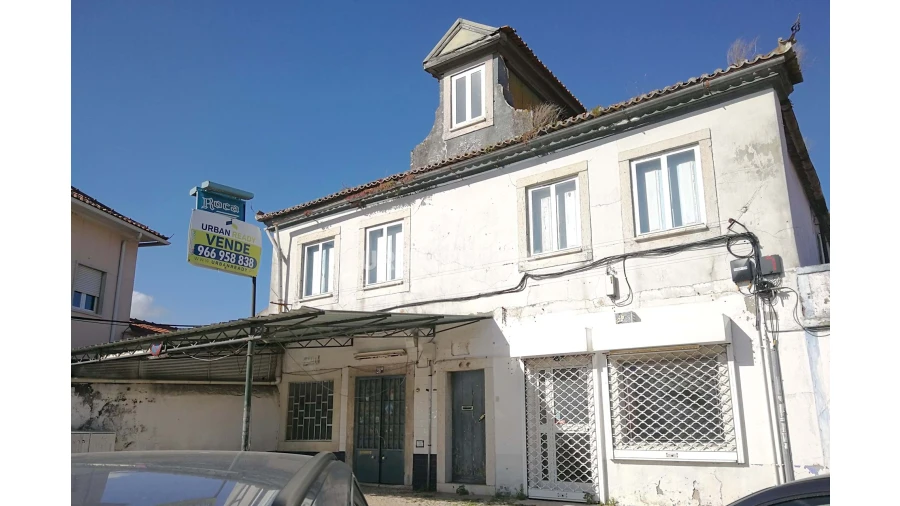 Prédio para Venda em Loures Foto 3