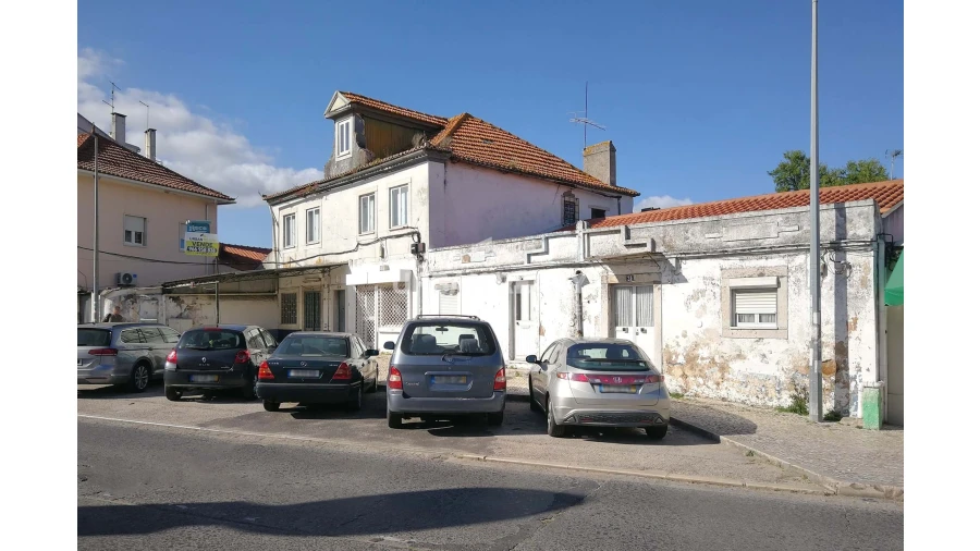 Prédio para Venda em Loures Foto 2