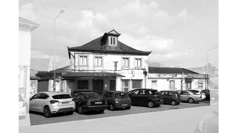 Prédio para Venda em Loures Foto 19