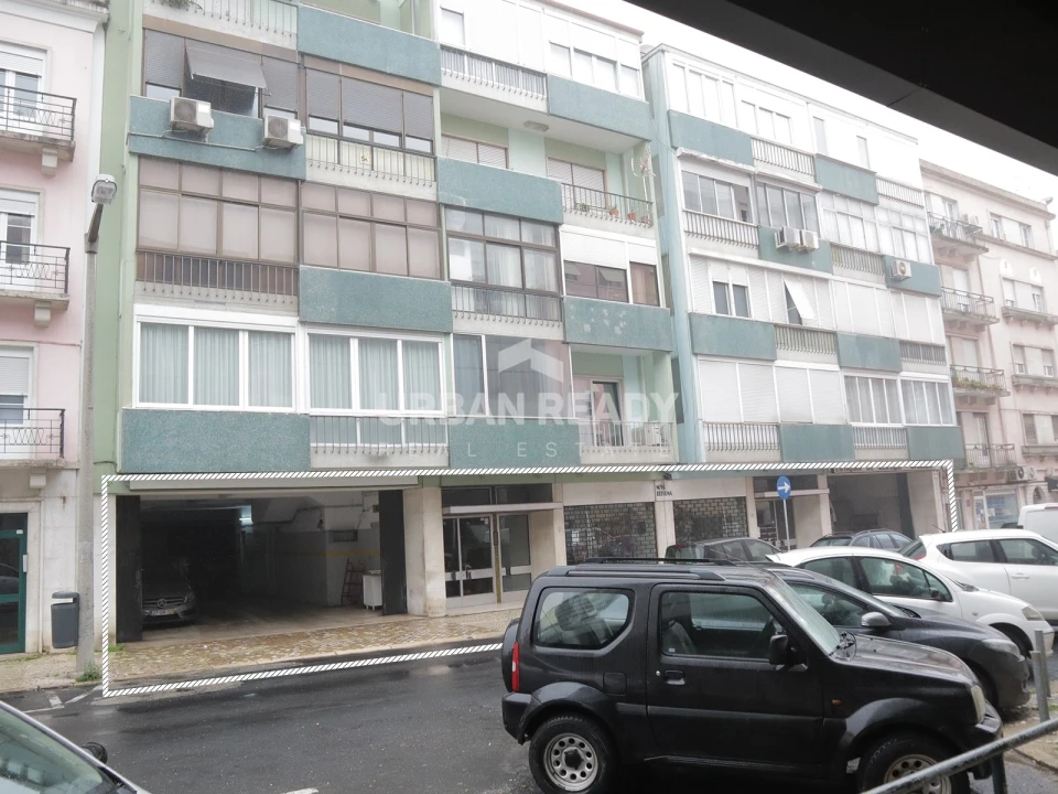 Armazém para Venda em Areeiro Foto 17