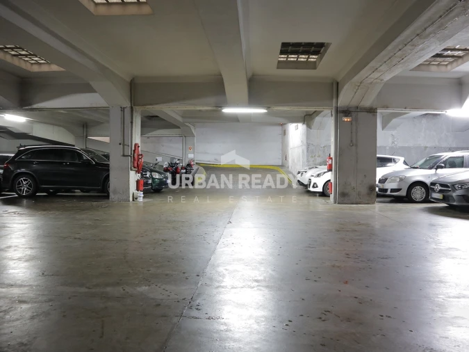 Armazém para Venda em Areeiro Foto 2