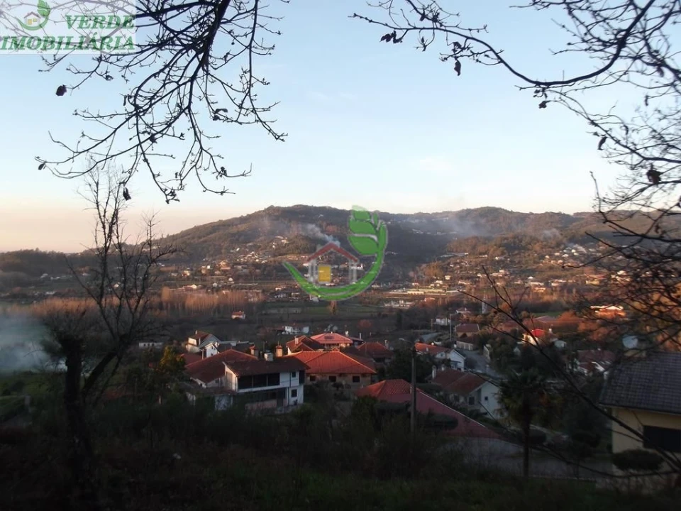 Terreno para Venda em Ribeira do Neiva Foto 3