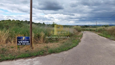 Terreno para Venda em Marvila, Ribeira Santarém, São Salvador, São Nicolau