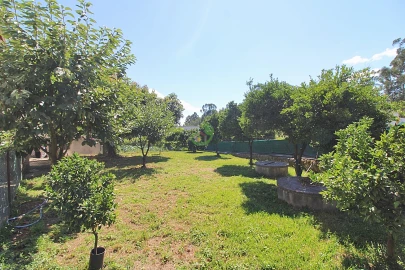 Terreno para Venda em Vila Verde e Barbudo