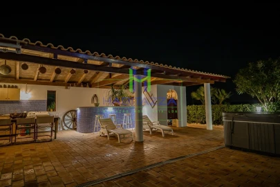Moradia T4 para Venda em Lagos (São Sebastião e Santa Maria)