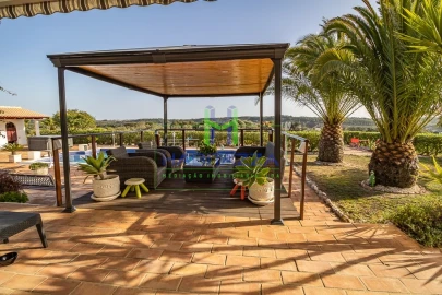 Moradia T4 para Venda em Lagos (São Sebastião e Santa Maria)