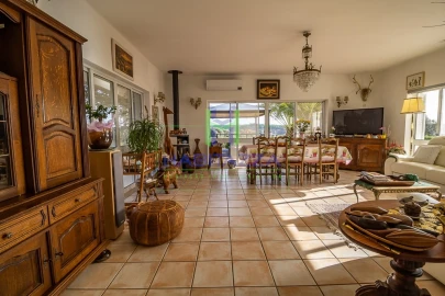 Moradia T4 para Venda em Lagos (São Sebastião e Santa Maria)