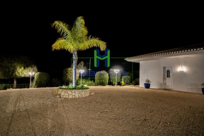 Moradia T4 para Venda em Lagos (São Sebastião e Santa Maria)