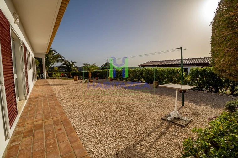 Moradia T4 para Venda em Lagos (São Sebastião e Santa Maria) Foto 20