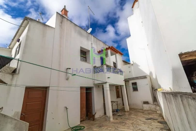 Moradia T4 para Venda em Luz