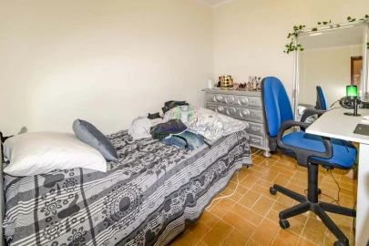 Moradia T4 para Venda em Luz