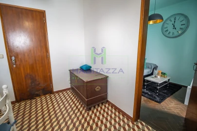 Moradia T4 para Venda em Luz