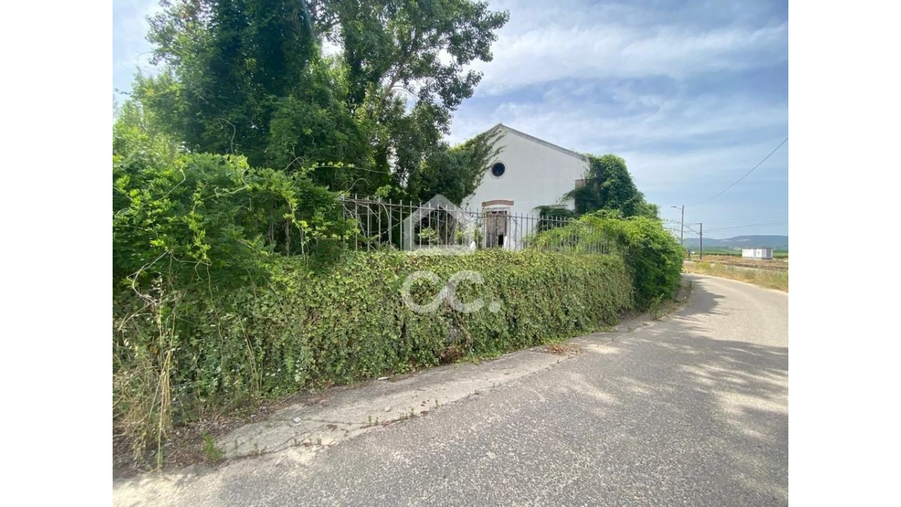 Moradia T6 para Venda em Constancia Foto 1