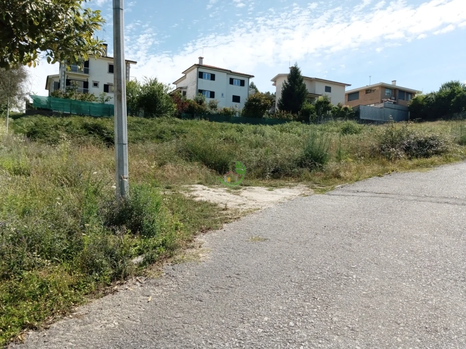 Terreno para Venda em Vila Verde e Barbudo Foto 4