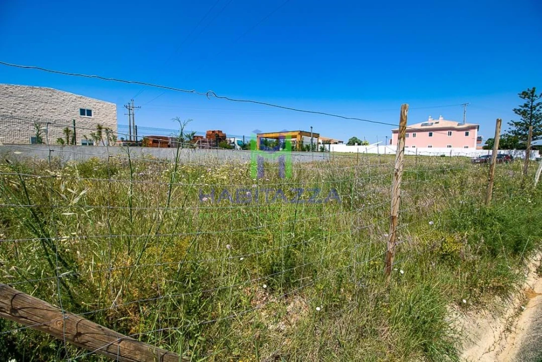 Terreno para Venda em Odiaxere Foto 2