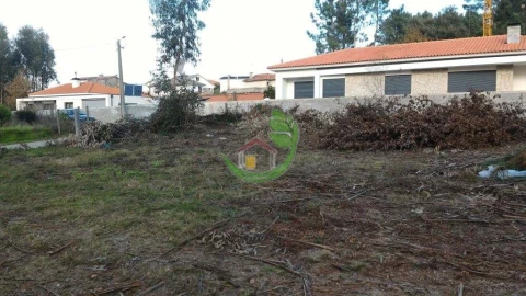 Terreno para Venda em Vila Verde e Barbudo