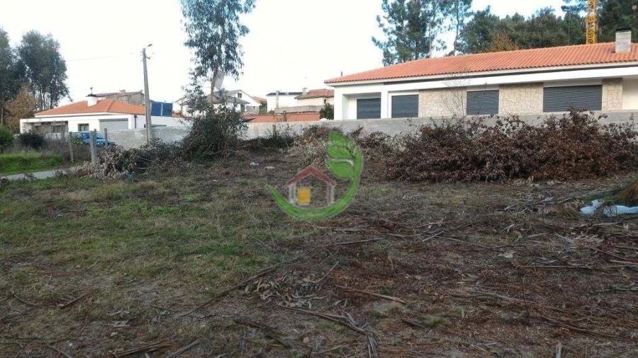 Terreno para Venda em Vila Verde e Barbudo Foto 5