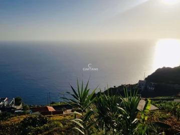 Moradia T4 para Venda em Ponta do Sol