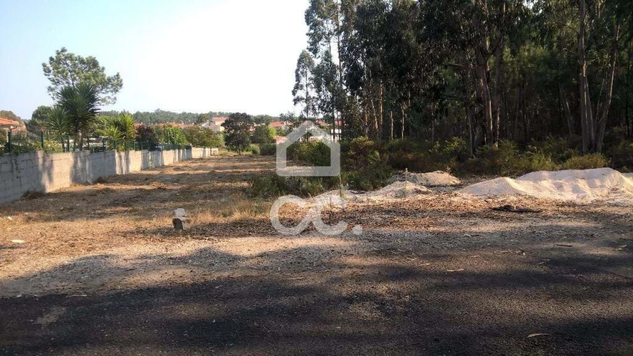 Terreno para Venda em Marinha Grande Foto 2