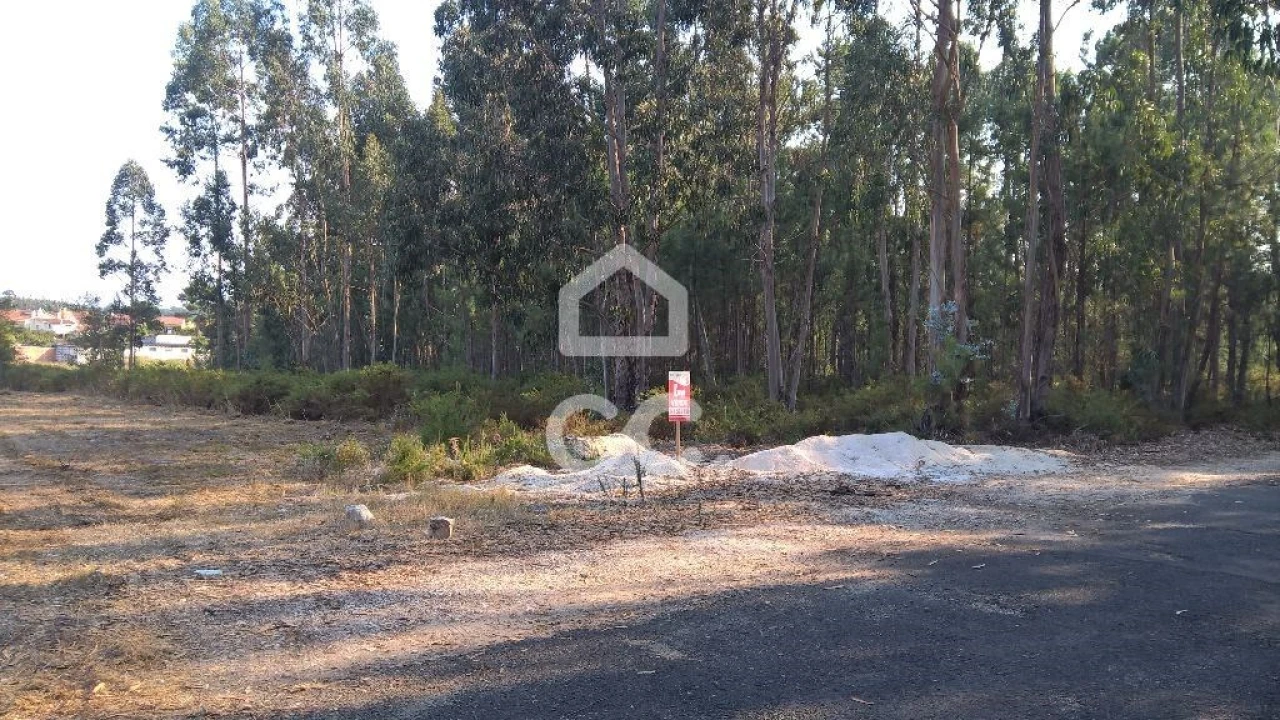 Terreno para Venda em Marinha Grande Foto 1