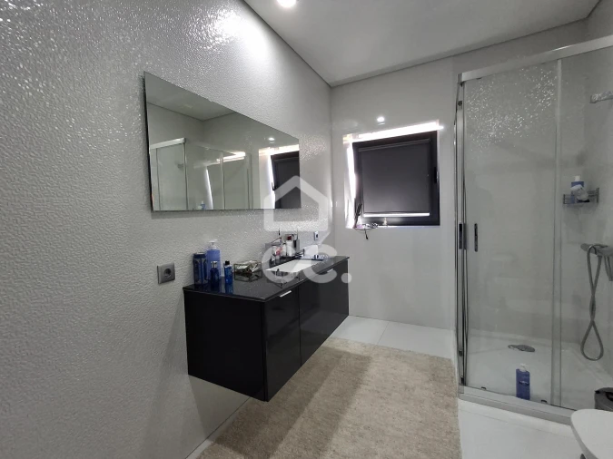 Moradia T4 para Venda em Aveleda Foto 30