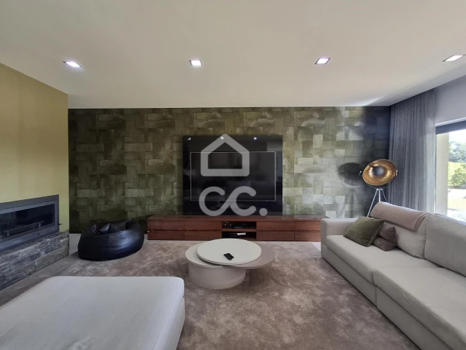 Moradia T4 para Venda em Aveleda Foto 19