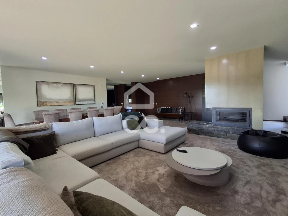 Moradia T4 para Venda em Aveleda Foto 22