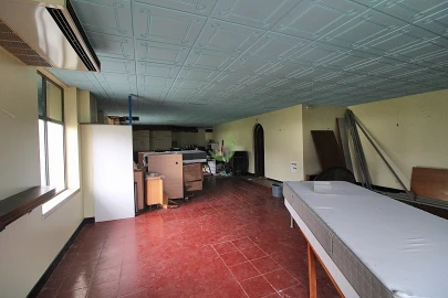 Negócio para Venda em Nogueira, Fraião e Lamaçães