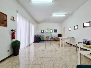 Negócio para Venda em Celeirós, Aveleda e Vimieiro