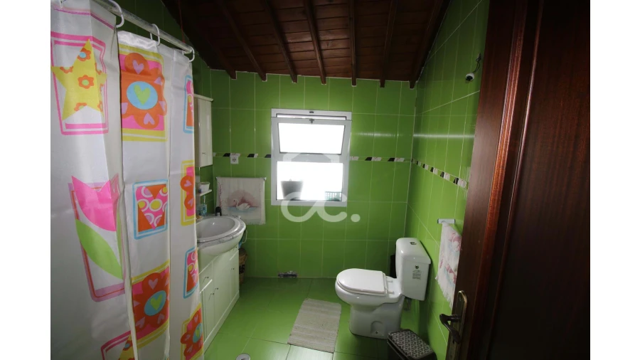 Moradia T5 para Venda em Ribeira das Tainhas Foto 12