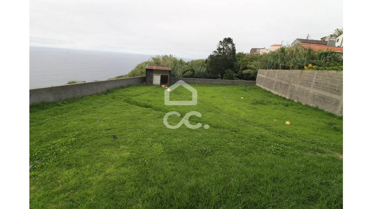 Moradia T3 para Venda em Remedios Foto 18