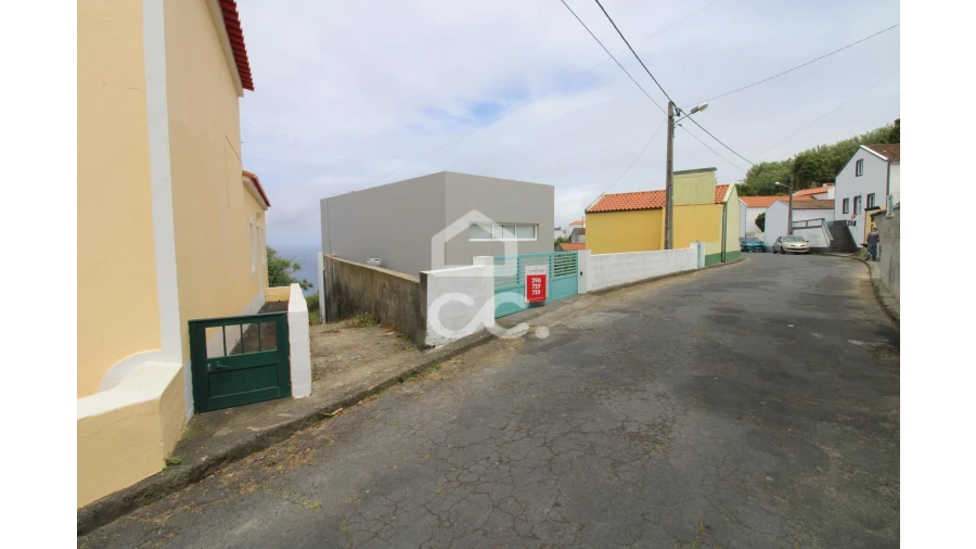 Moradia T3 para Venda em Remedios Foto 3