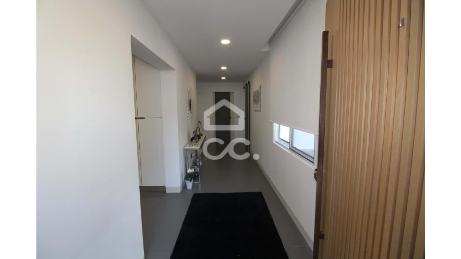 Moradia T3 para Venda em Remedios Foto 6