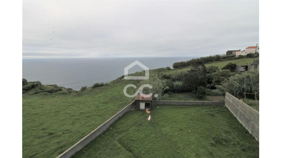 Moradia T3 para Venda em Remedios Foto 17