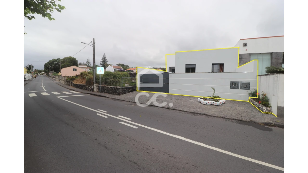 Moradia T3 para Venda em Lagoa (Nossa Senhora do Rosario) Foto 24