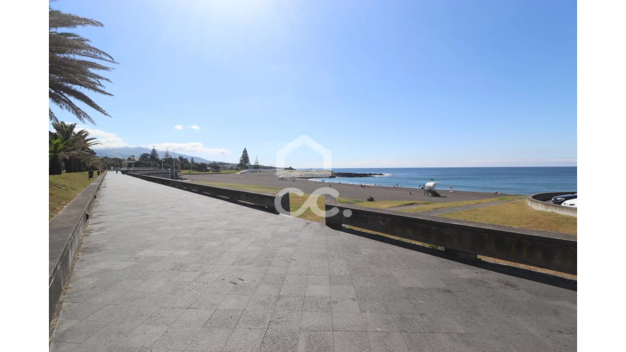 Moradia T3 para Venda em Lagoa (Nossa Senhora do Rosario) Foto 27