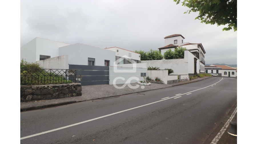 Moradia T3 para Venda em Lagoa (Nossa Senhora do Rosario) Foto 2