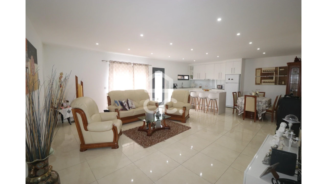 Moradia T3 para Venda em Lagoa (Nossa Senhora do Rosario) Foto 4