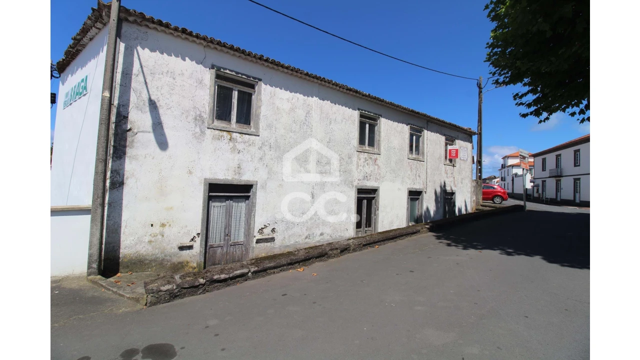 Moradia T3 para Venda em Achada Foto 6