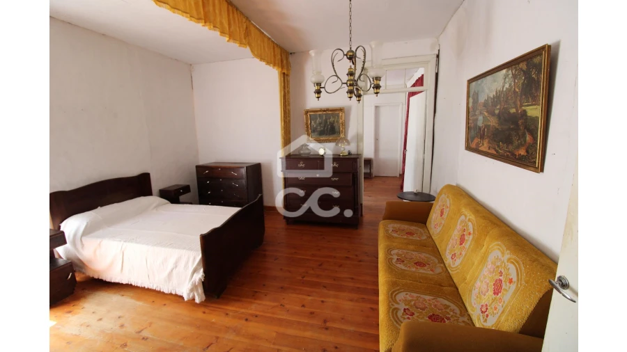 Moradia T3 para Venda em Achada Foto 7