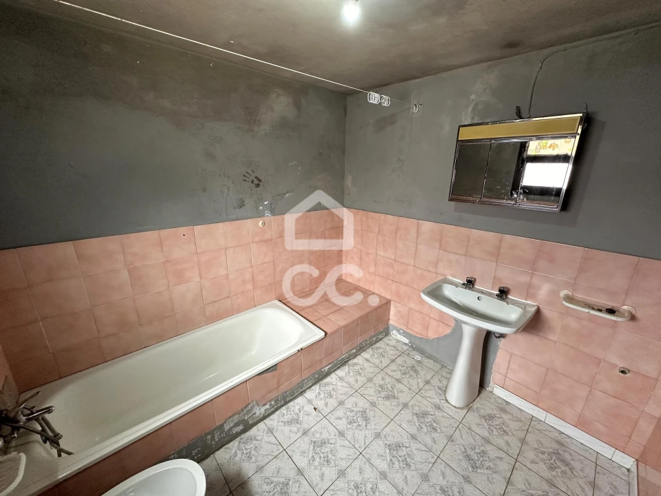 Moradia T1 para Venda em Lomba de São Pedro Foto 20